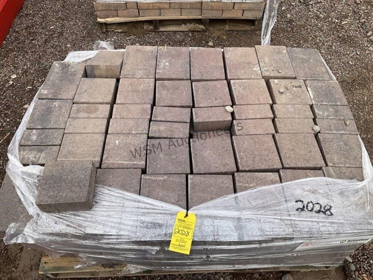 pallet-of-stone-pavers-image-5