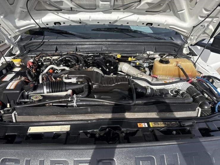 2016-ford-f550-image-24