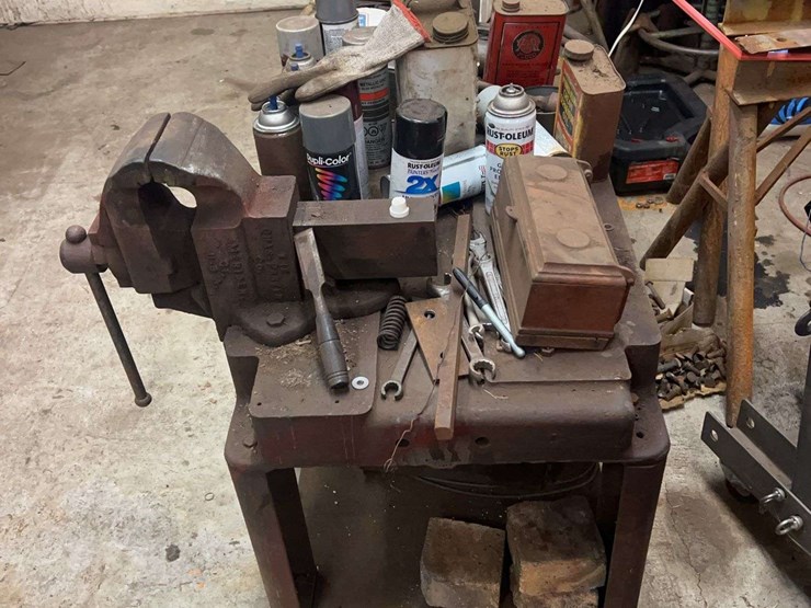 rolling-bench-with-contents-image-2