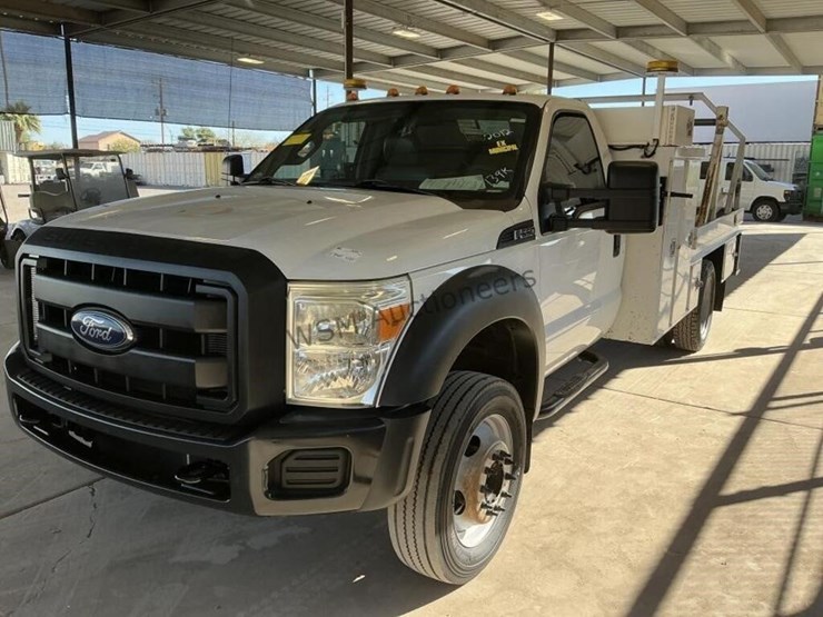 2012-ford-f550-image-4