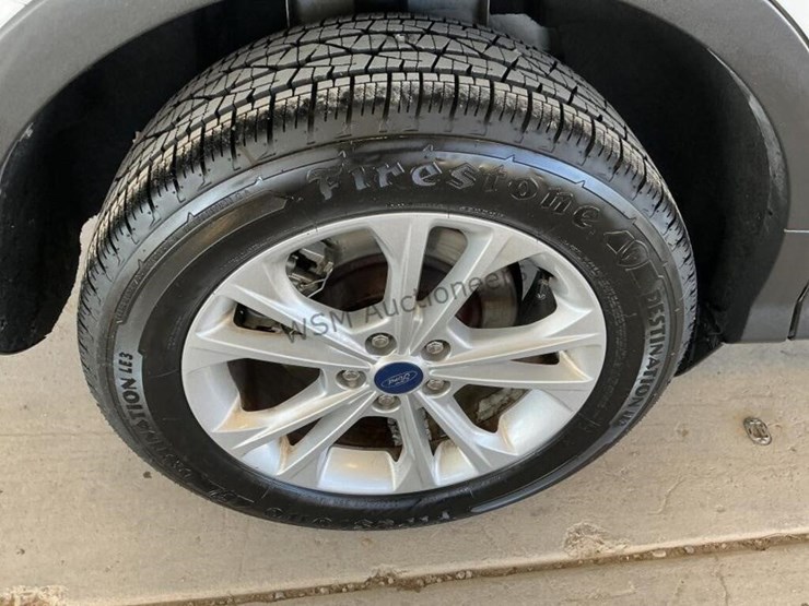 ford-escape-se-image-8