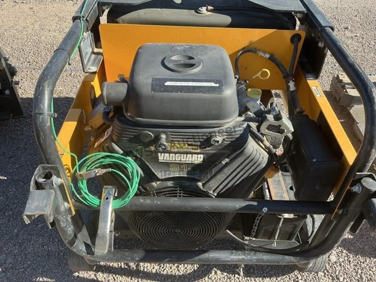 winco-industrial-big-dog-generator-image-5