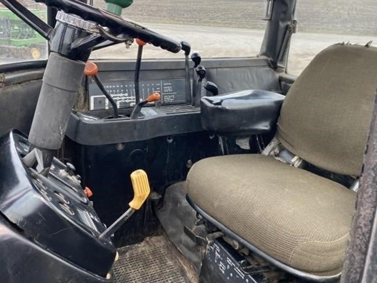 john-deere-8430-image-7