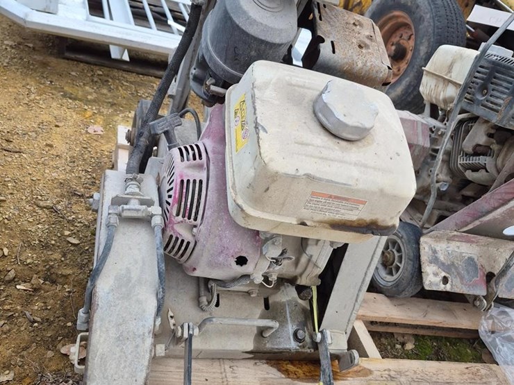 walk-behind-concrete-saw-image-4