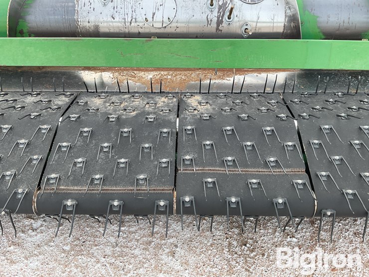 john-deere-212-image-11