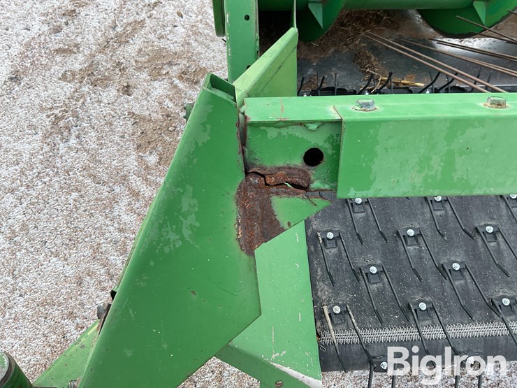 john-deere-212-image-14