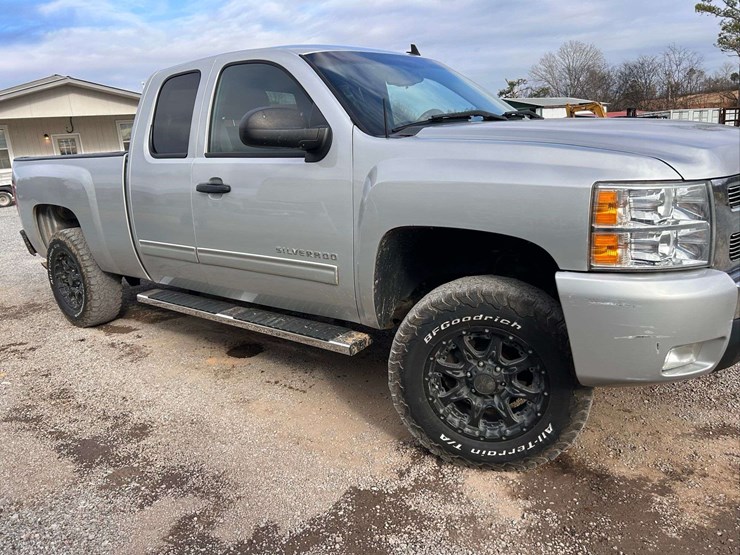2012-chevrolet-silverado-1500-image-9