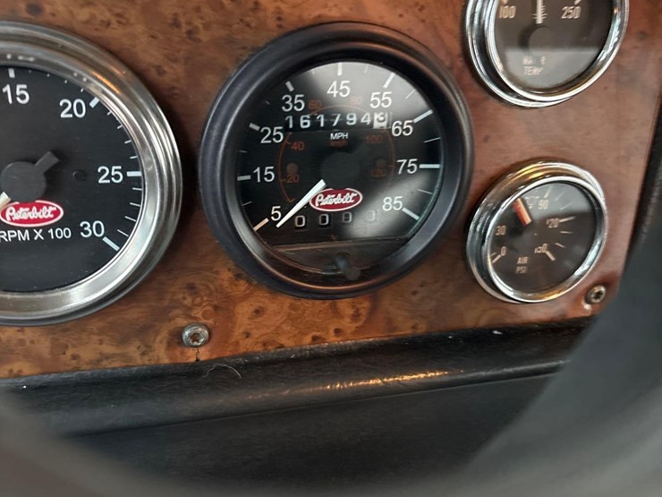 2003-peterbilt-378-image-21