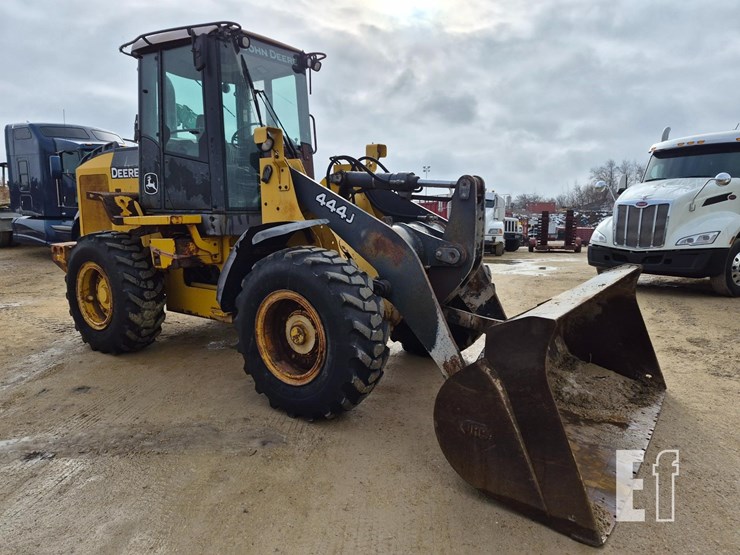 2006-deere-444j-image-5