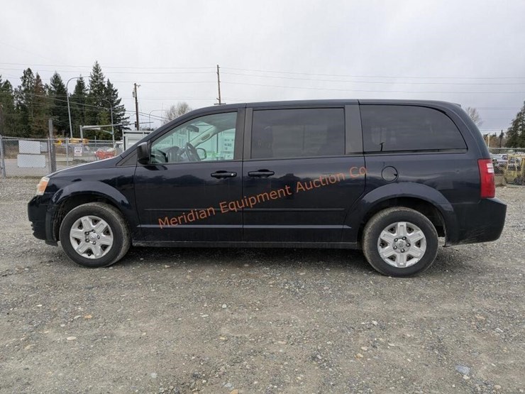 2010-dodge-caravan-se-image-8