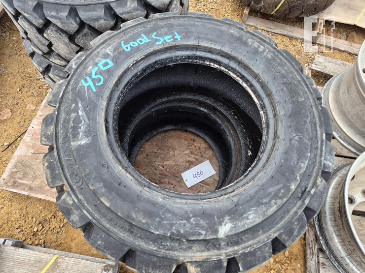 12x16.5-tires-image-3