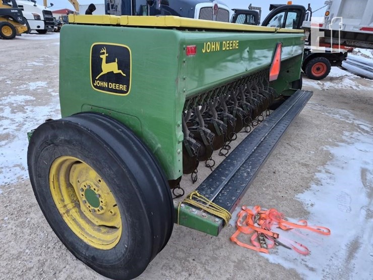 john-deere-8300-image-7