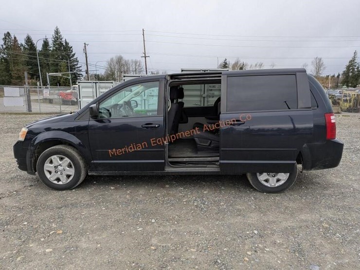 2010-dodge-caravan-se-image-19