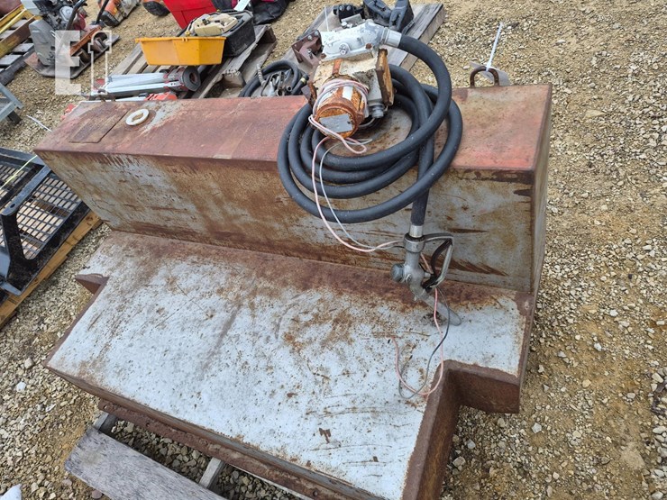 truck-mount-fuel-tank-image-2