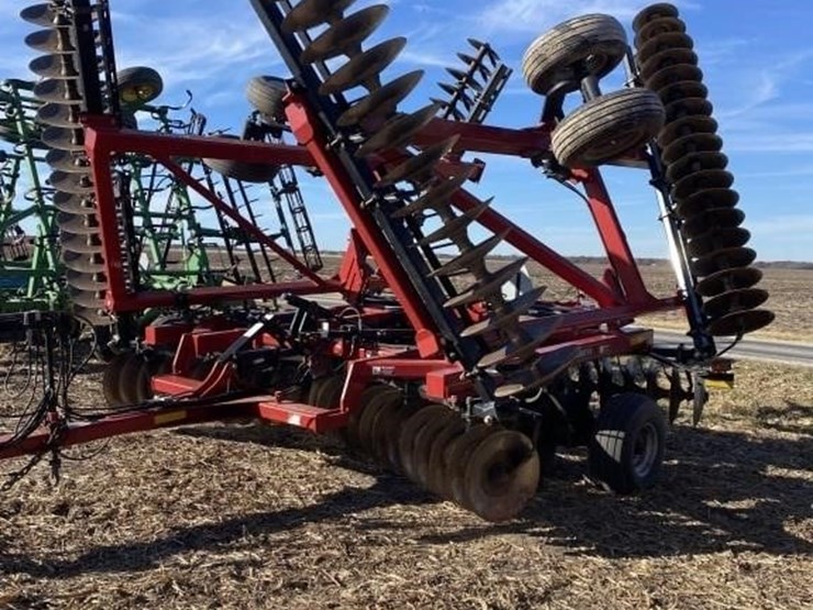 case-ih-340-image-4