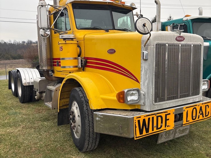2003-peterbilt-378-image-2