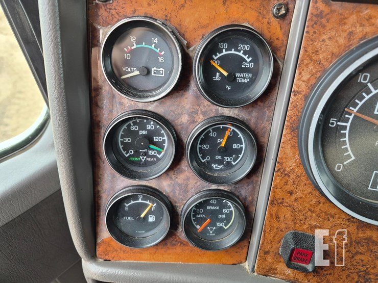 kenworth-t330-image-22