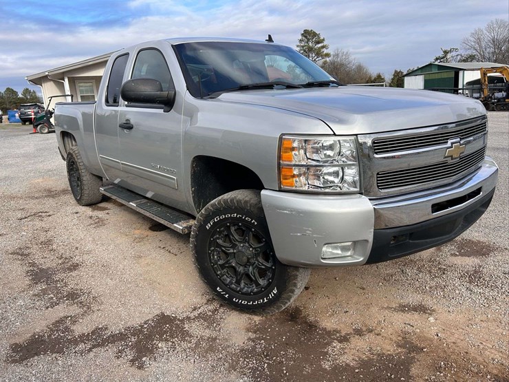 2012-chevrolet-silverado-1500-image-8