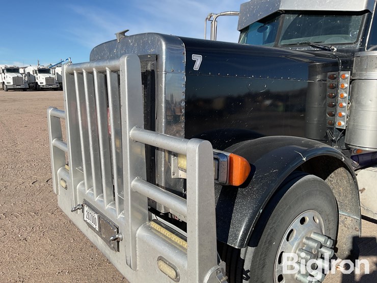 2003-peterbilt-379-image-11