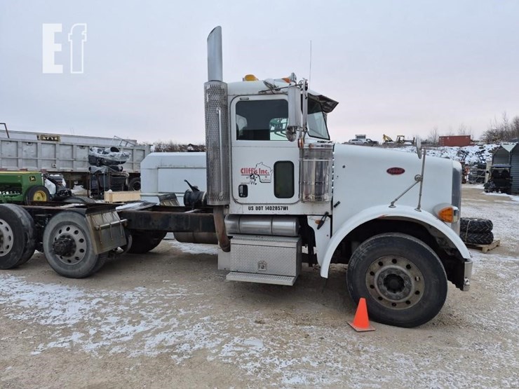 2008-peterbilt-365-image-5