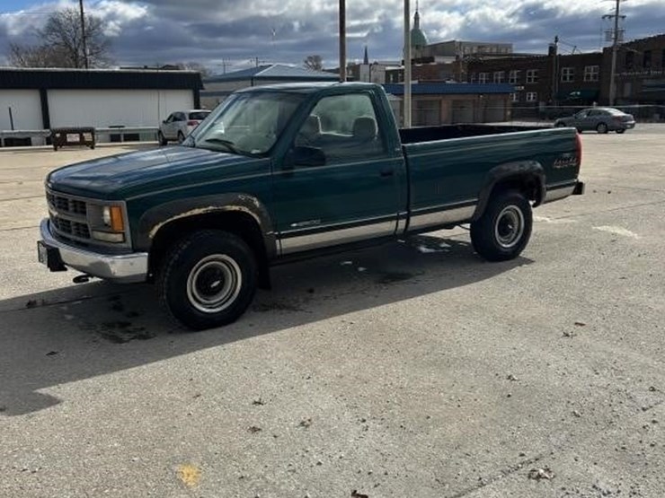 chevrolet-2500-image-2