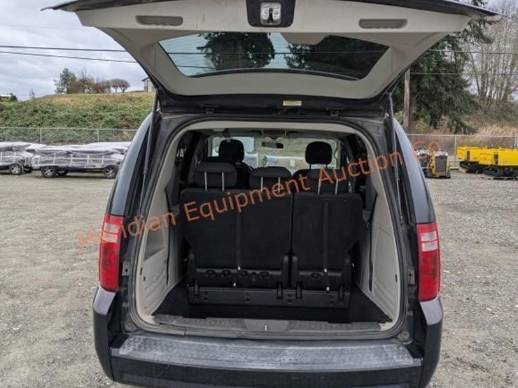 2010-dodge-caravan-se-image-24