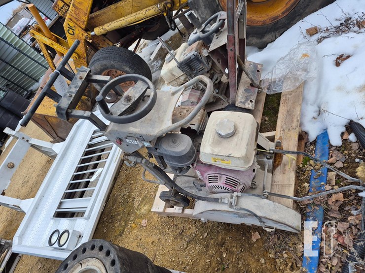 walk-behind-concrete-saw-image-3