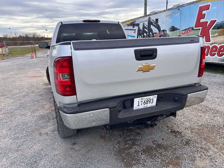 2012-chevrolet-silverado-1500-image-19