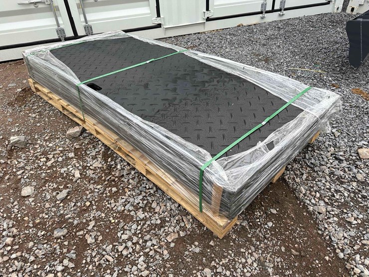 (15)-5'x8'-plastic-mats-image-2