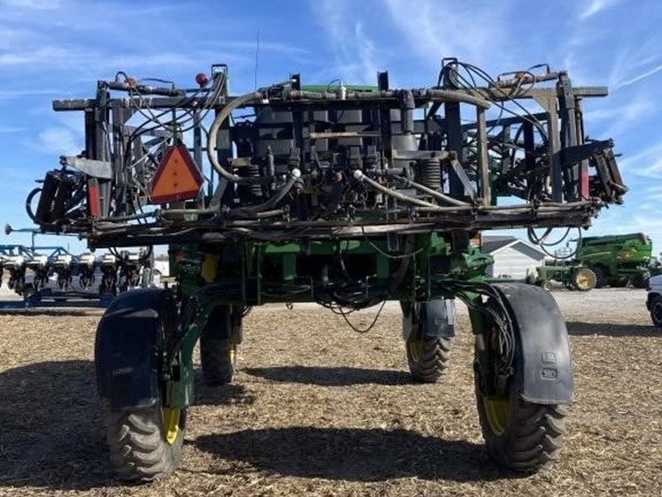 john-deere-4700-image-4