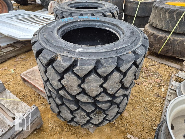 12x16.5-tires-image-2