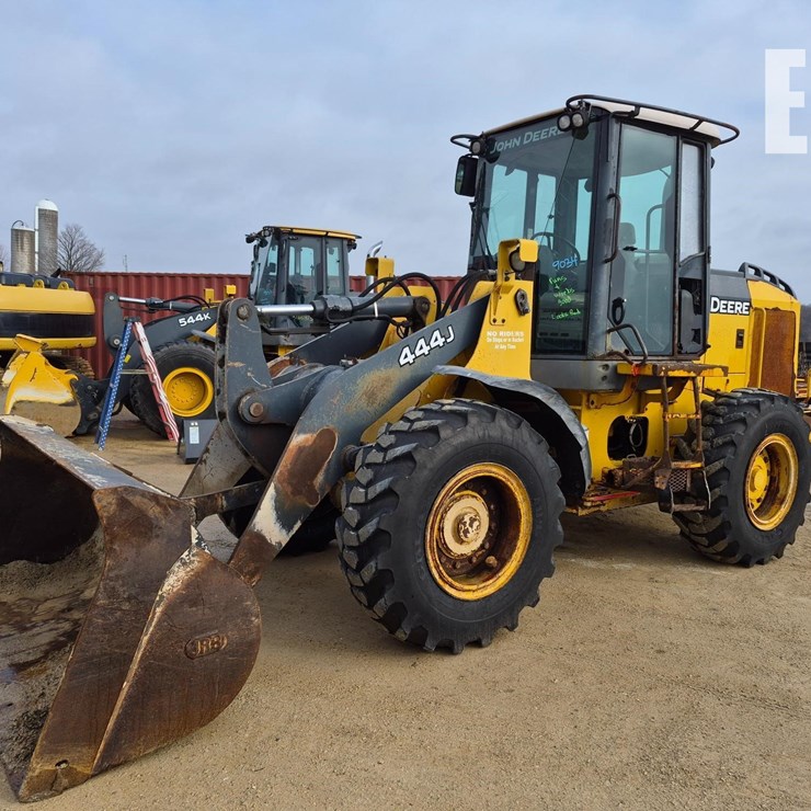 2006 DEERE 444J