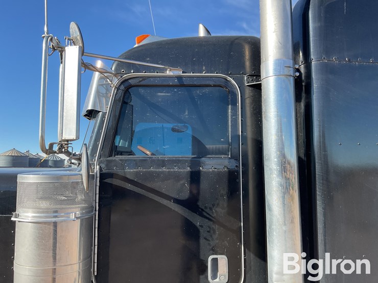 2003-peterbilt-379-image-13