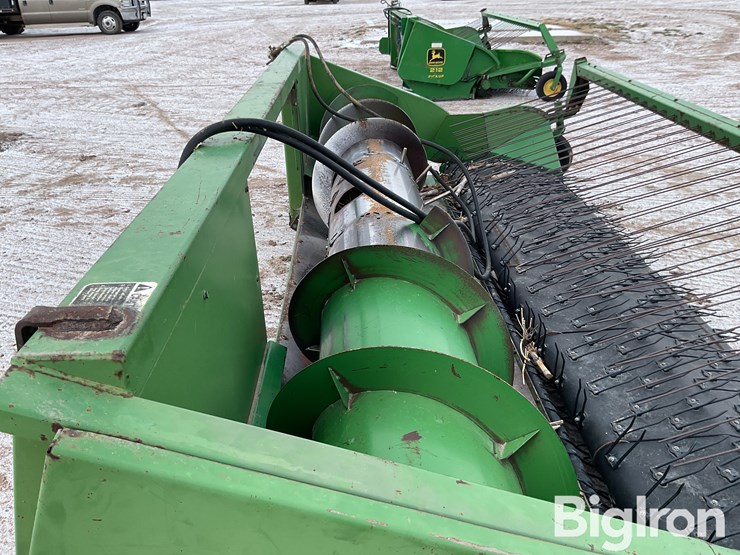 john-deere-212-image-16