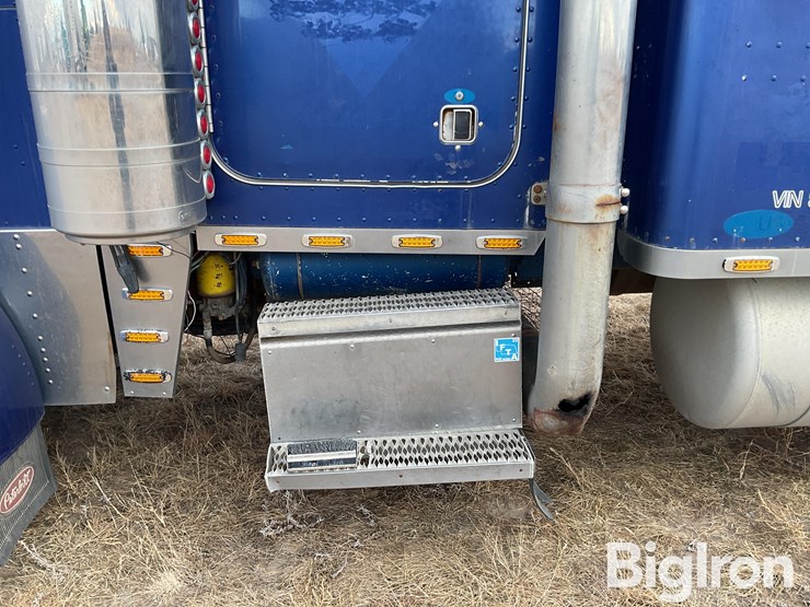 peterbilt-379-image-15
