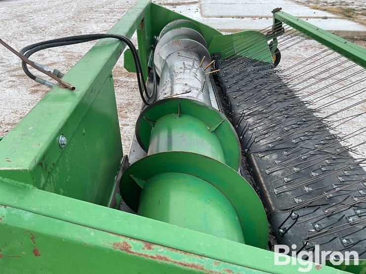 john-deere-212-image-17