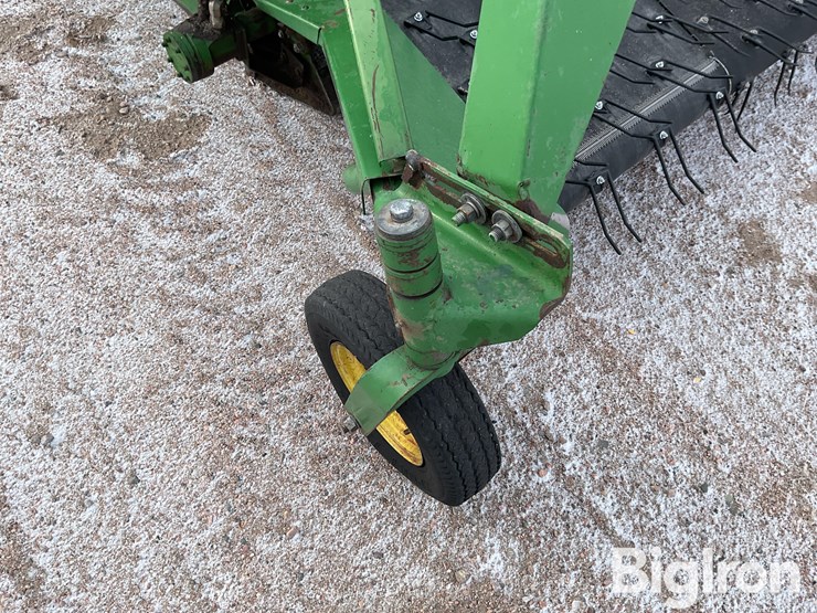 john-deere-212-image-13