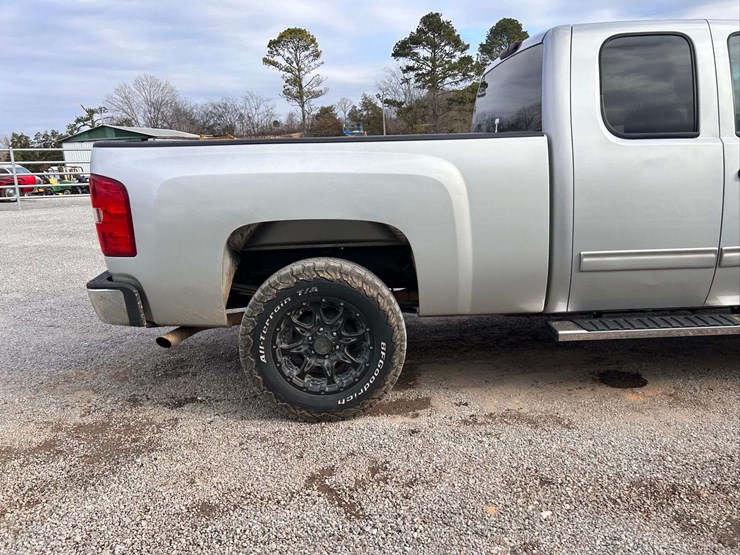 2012-chevrolet-silverado-1500-image-13