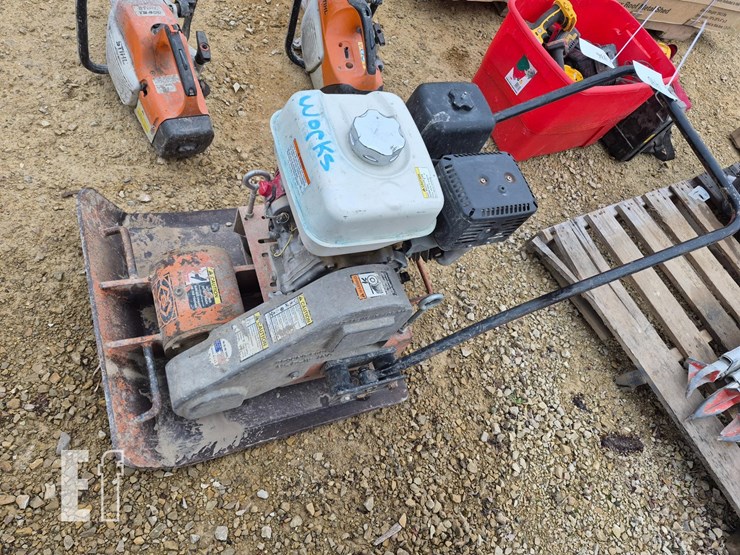 plate-compactor-image-3