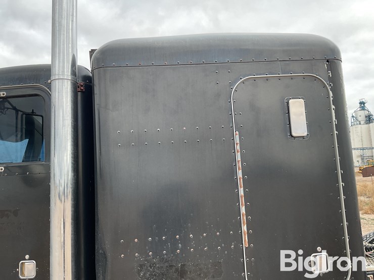 peterbilt-379-image-15