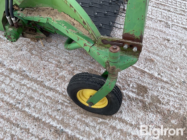 john-deere-212-image-13