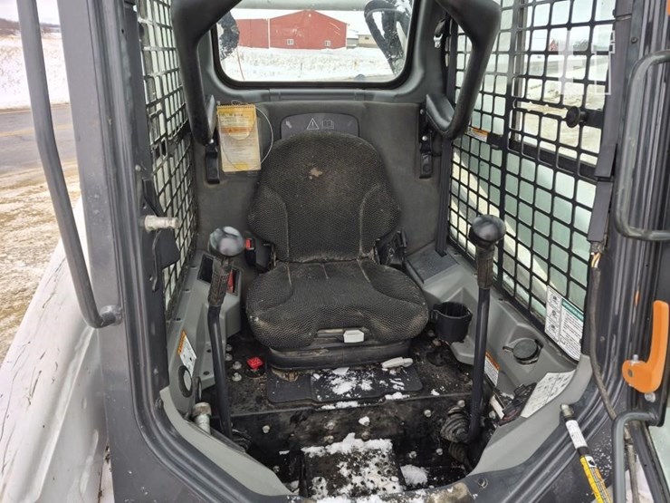 2019-bobcat-s590-image-13