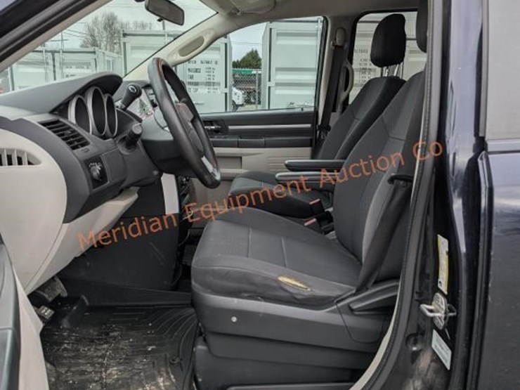 2010-dodge-caravan-se-image-10