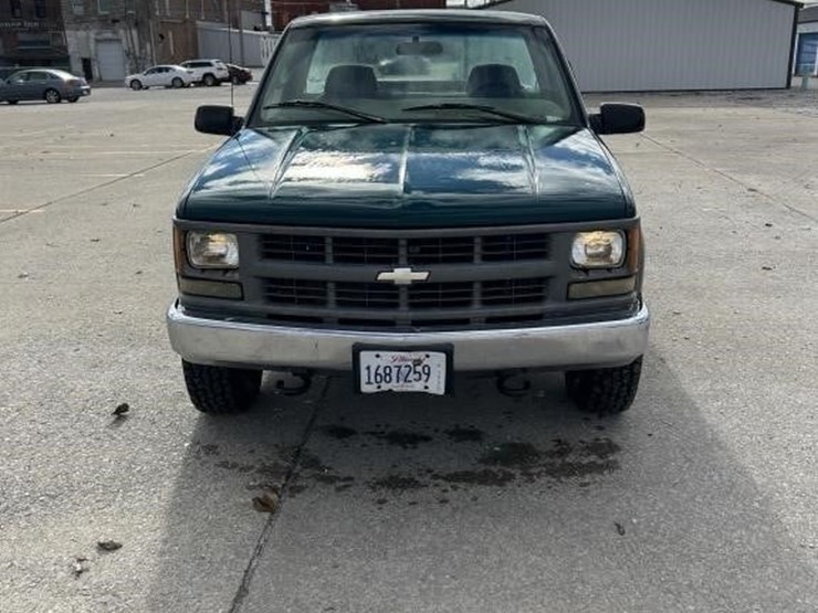 chevrolet-2500-image-3