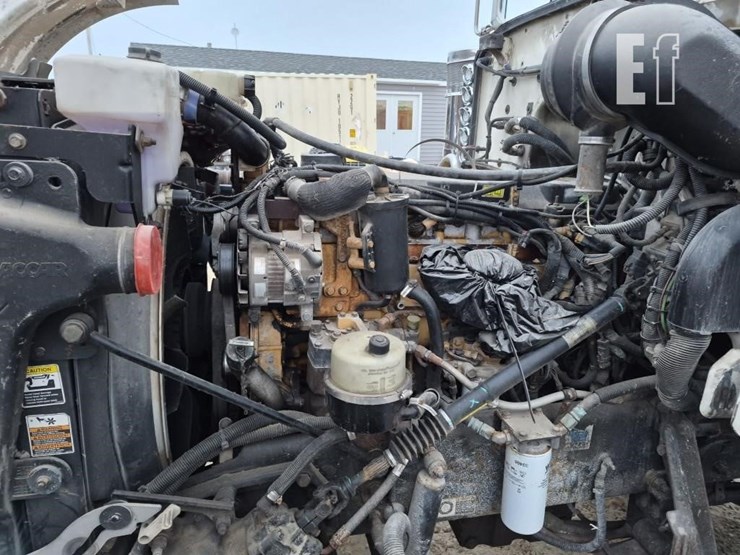 2008-peterbilt-365-image-16