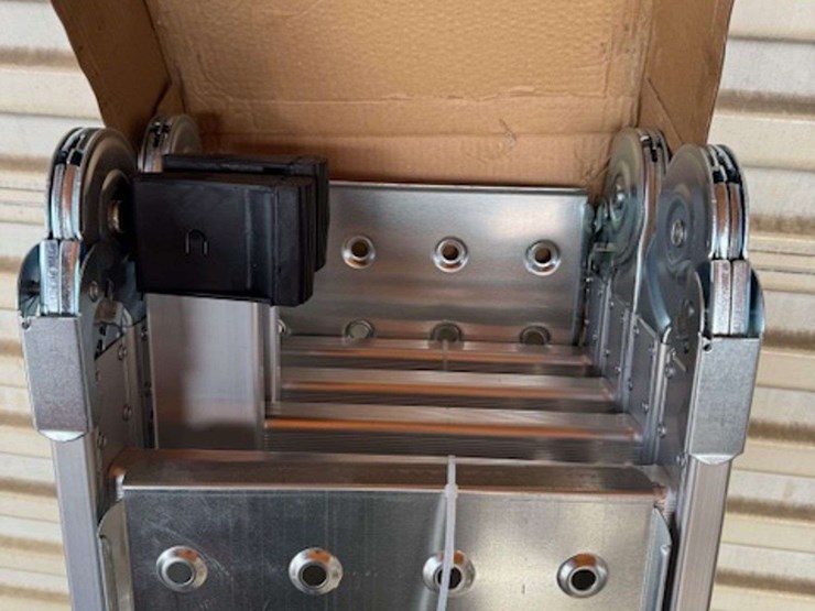 unused-multi-purpose-ladder-image-5