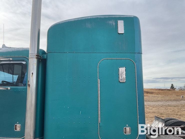 peterbilt-379-image-18