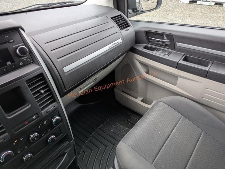 2010-dodge-caravan-se-image-18