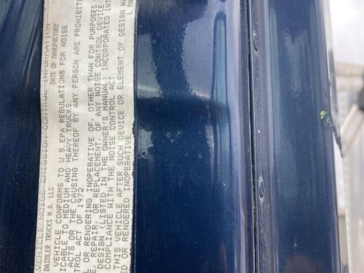 freightliner-semi-truck-image-9