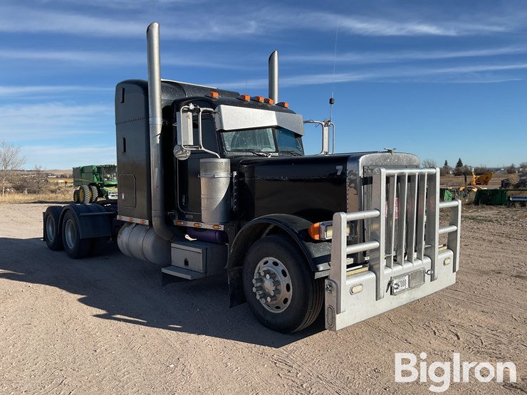 2003-peterbilt-379-image-3